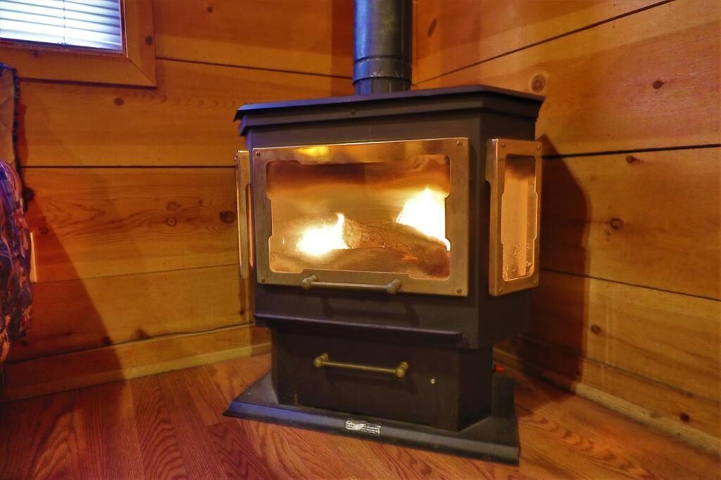 Cozy Cabin W/ Fireplace 3 Minutes To Helen! #2. Ngoại thất bức ảnh