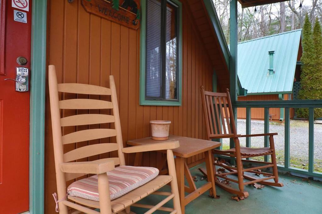 Cozy Cabin W/ Fireplace 3 Minutes To Helen! #2. Ngoại thất bức ảnh