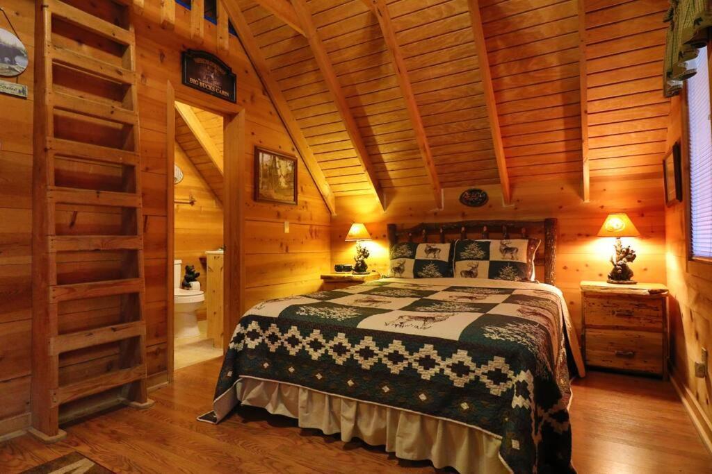 Cozy Cabin W/ Fireplace 3 Minutes To Helen! #2. Ngoại thất bức ảnh