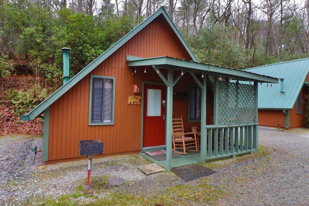 Cozy Cabin W/ Fireplace 3 Minutes To Helen! #2. Ngoại thất bức ảnh